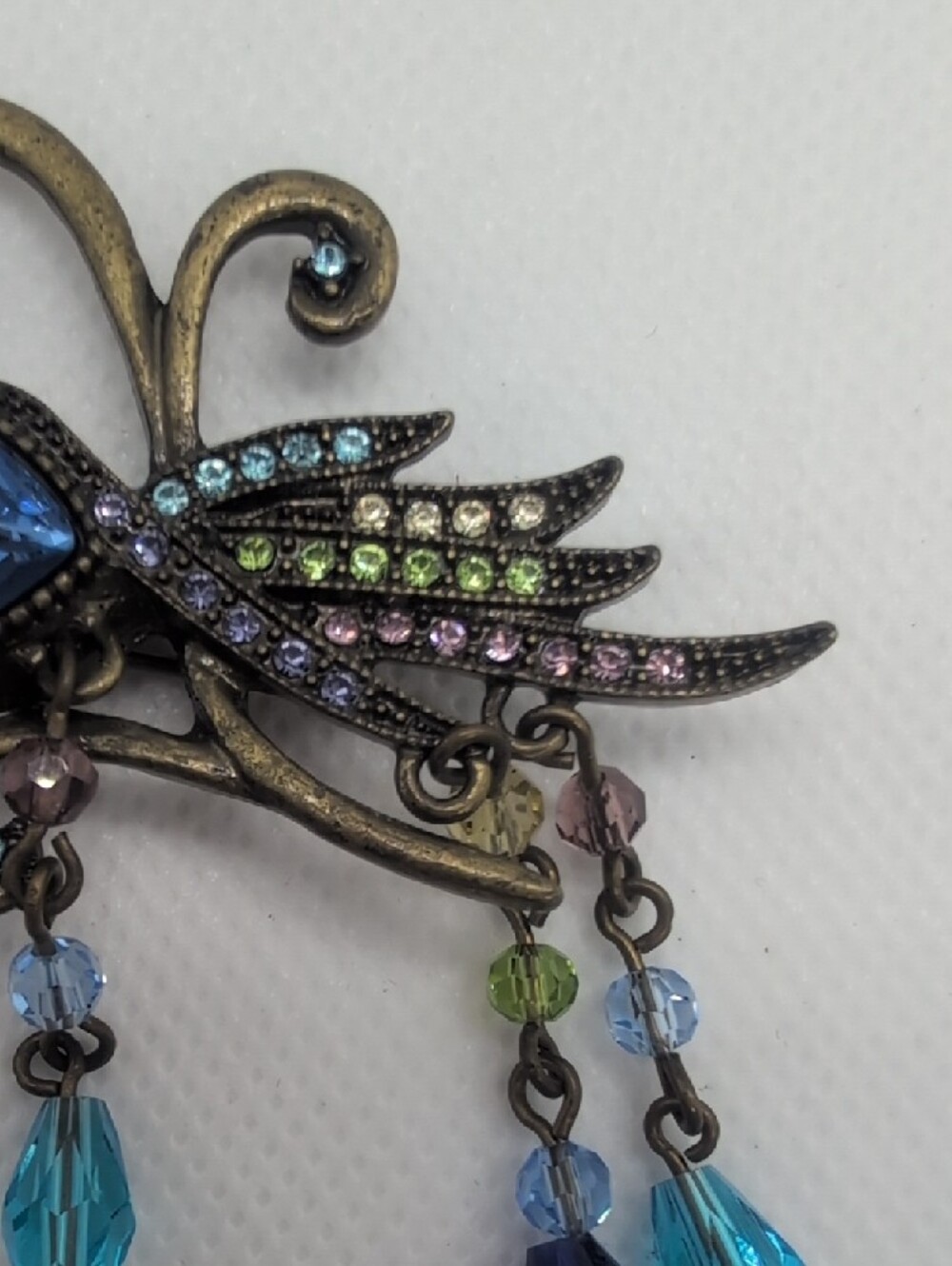 Avon Blue Crystal Peacock Brooch Pin - Vintage-Inspired Women's Jewelry - Picture 4 of 7